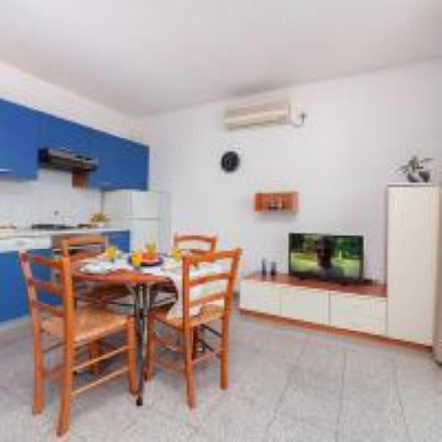 Apartment Villa Lidija 洛夫兰 外观 照片