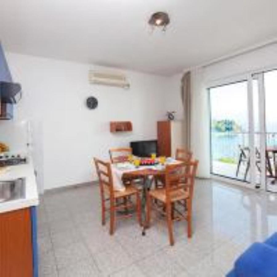 Apartment Villa Lidija 洛夫兰 外观 照片